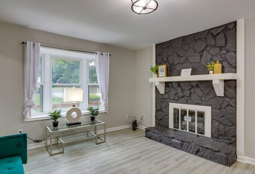 Riverdale Retreat W/ Private Pool & Game Room!