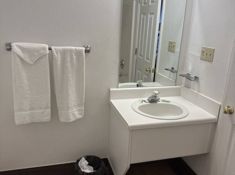 汽车旅馆  Lakeinn