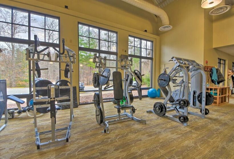 Mountain Mint Inn: Cabin W/ Resort Amenity Access!