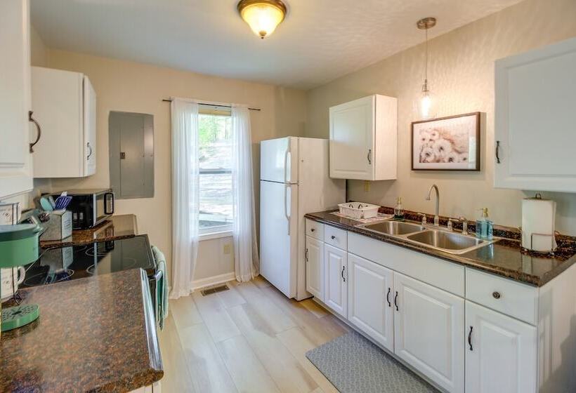 Peaceful Ellijay Home W/ Deck   Hike & Fish!