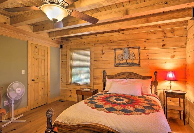 Peaceful Tignall Cabin On Strom Thurmond Lake!