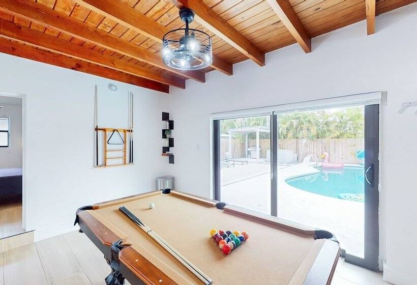 بنسيون Villa Camila 5br Luxury Home With Pool