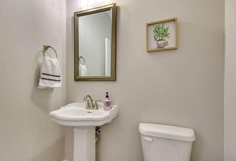 Pet Friendly & Spacious Grovetown Vacation Rental!