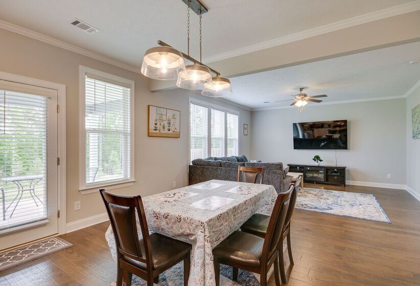 Pet Friendly & Spacious Grovetown Vacation Rental!