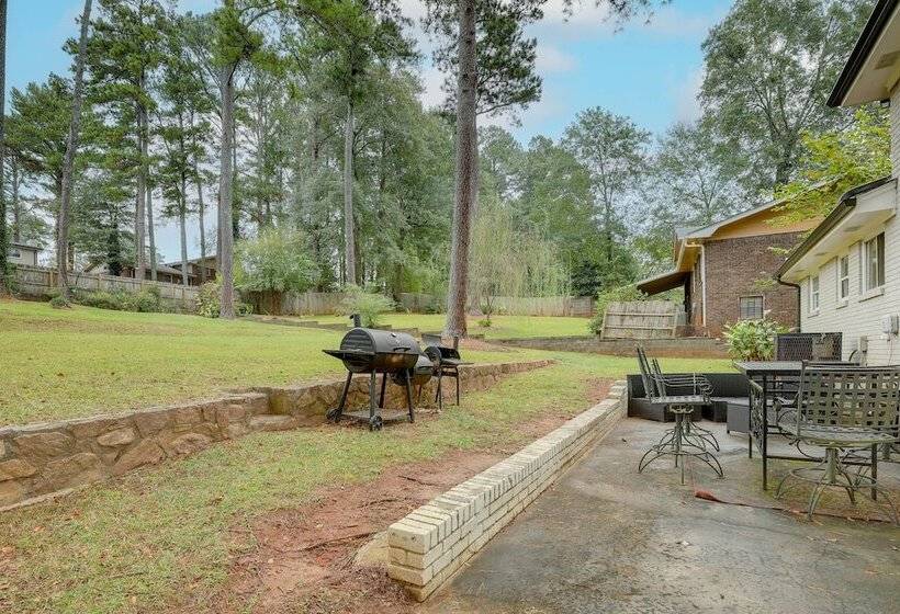Quiet Decatur Home W/ Patio 13 Mi To Dtwn Atlanta!