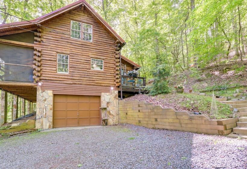 Romantic Ellijay Cabin W/ Grill & Fire Pit!