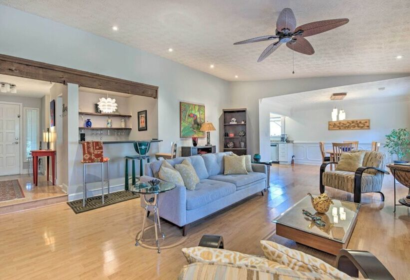 Roswell Home W/ Deck + Yard, 18 Mi To Truist Park!