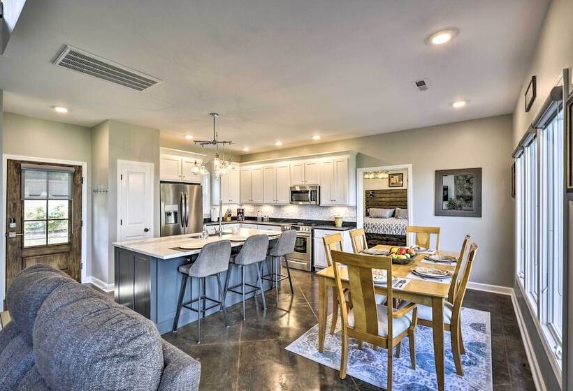 Scenic Sanctuary In Lookout Mountain W/ Views!
