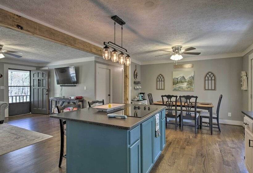 2 Mi To Lake: Blue Ridge  Yellowbird Cottage