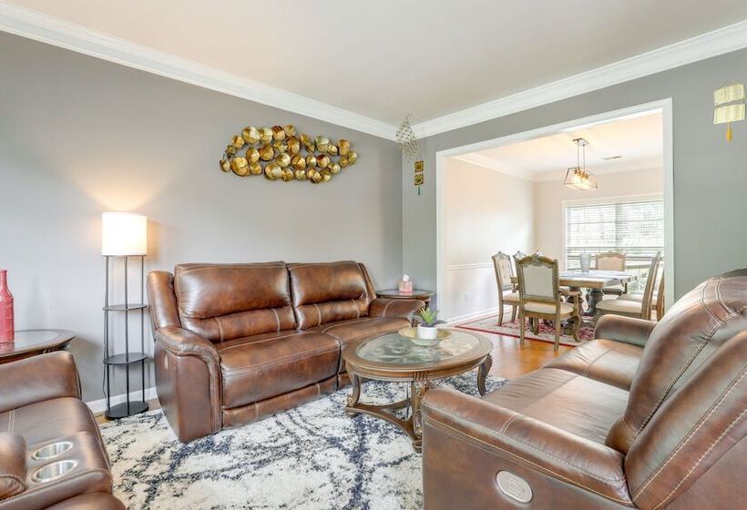Spacious Roswell Vacation Rental: 25 Mi To Atlanta