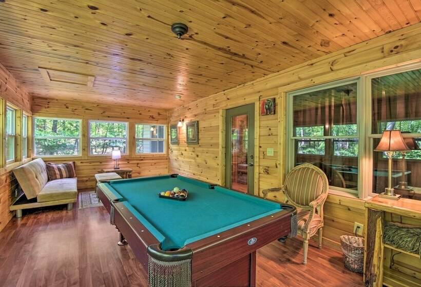 The Bear Paw At The Sautee Mountain Retreat