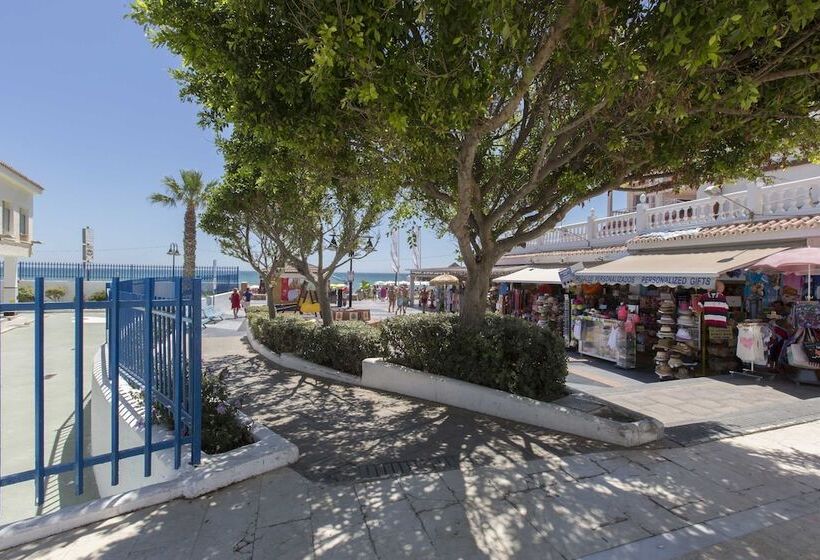 Apartamentos Capricho Del Mar