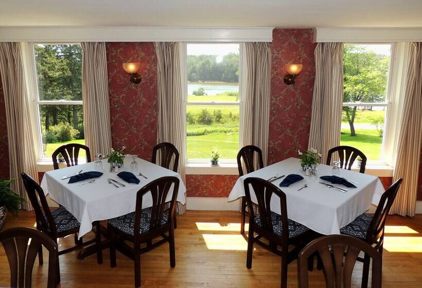 مبيت وإفطار Chandler River Inn