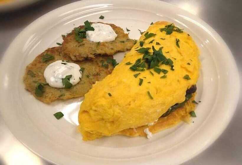 مبيت وإفطار Chandler River Inn