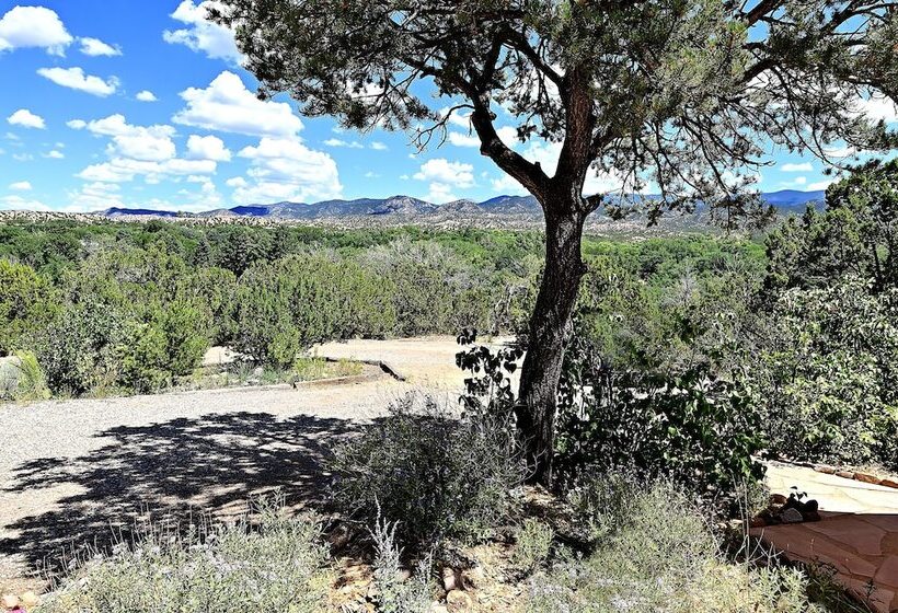 مبيت وإفطار Tesuque Outpost 3 Suites Mountain Views