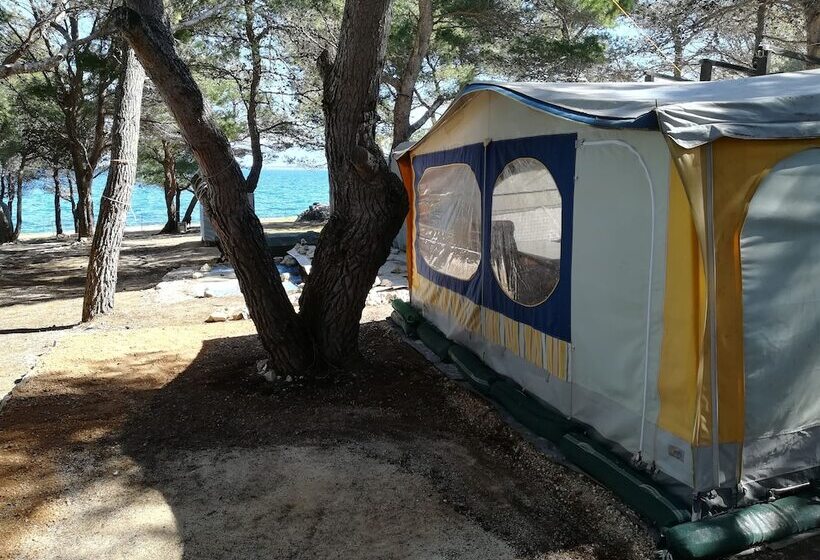 Room In Cabin   Caravan Near The Sea 2
