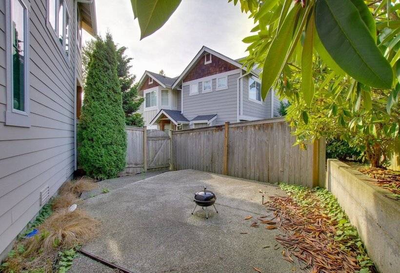 Charming Everett Townhome 3 Mi To Downtown!