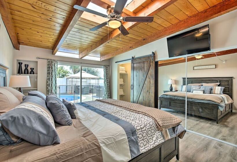 Chic Central San Diego House W/ Private Pool!