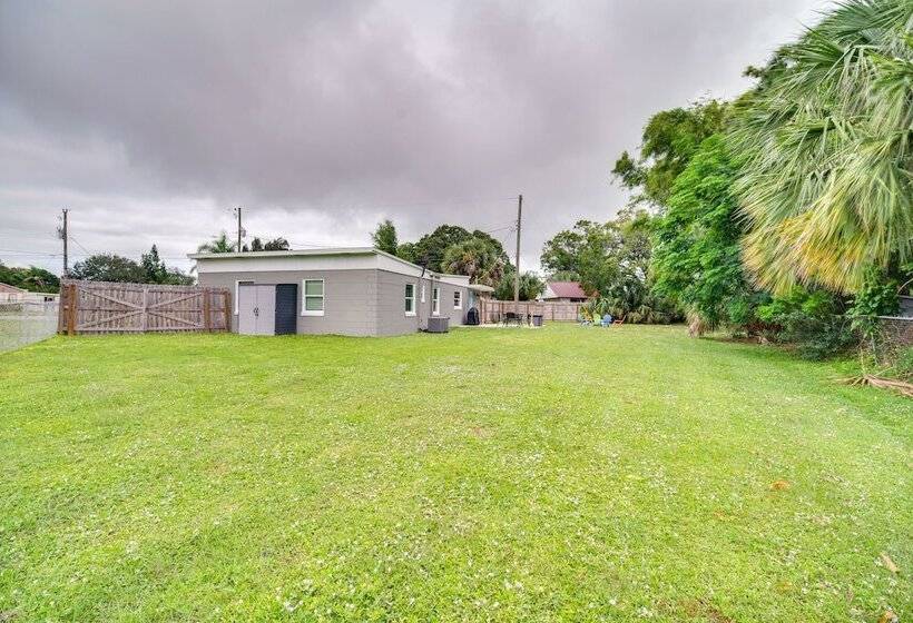 Chic Melbourne Cottage W/ Fire Pit, 4 Mi To Beach!
