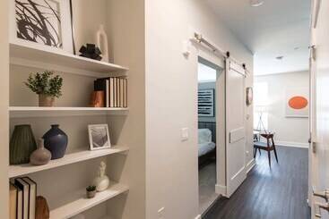 Cozysuites Artistry Cincinnati