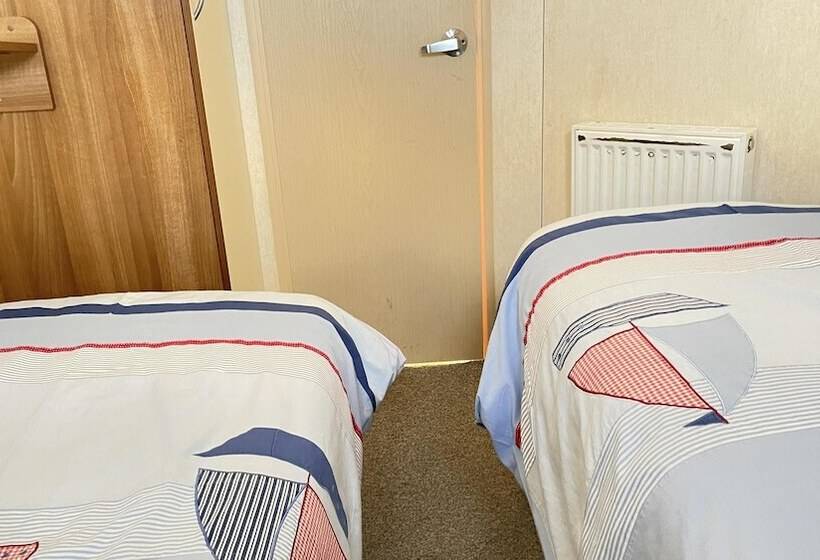 فندق Captivating 2 Bed Caravan In Clacton On Sea