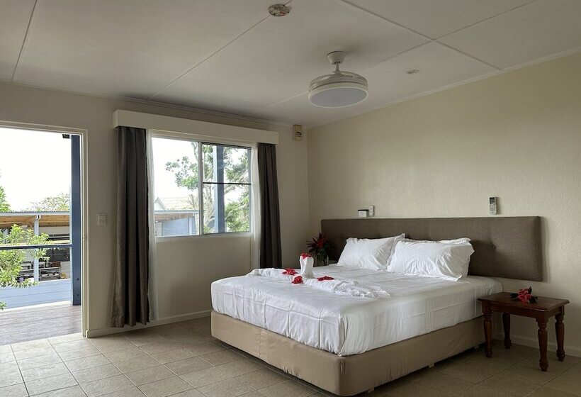 هتل Coconut Palms Resort & Diamond Casino