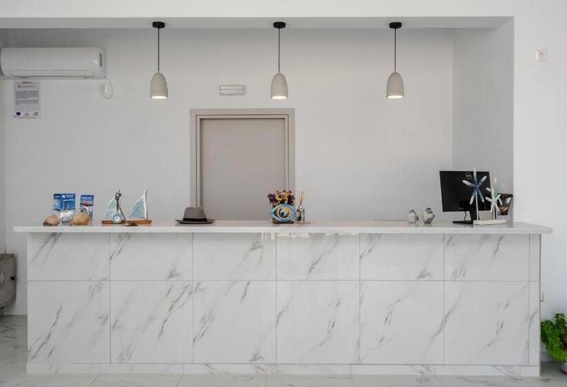 בית מלון כפרי Evripus Suites