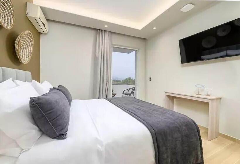 هتل Nicolas Grand Suites   Adults Only