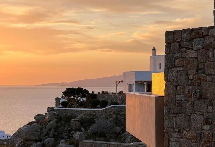 هتل Nomia Sunset Suites Mykonos