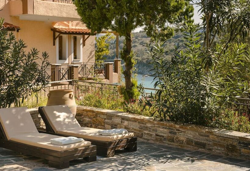 ホテル Paramithenio Village Beach Resort & Spa