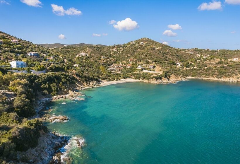 ホテル Paramithenio Village Beach Resort & Spa