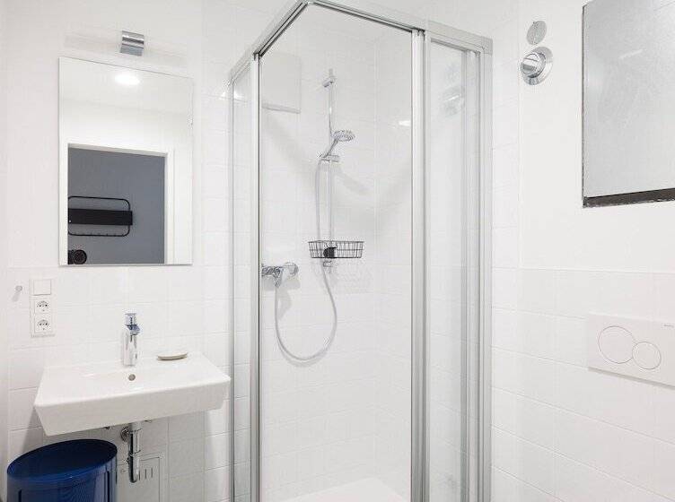 هتل Poha House Büchel