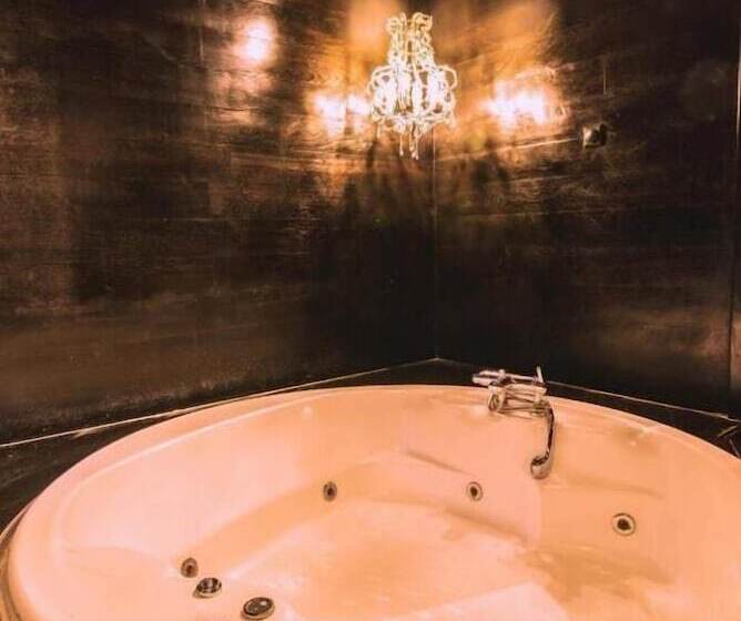 فندق Ruby Rooms Kifisia   Adults Only