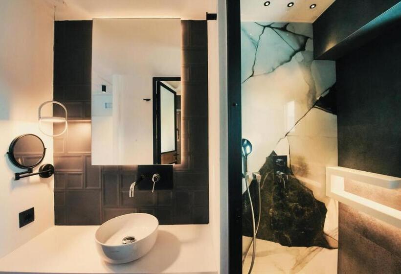 هتل Semeli Coast Mykonos, Curio Collection By Hilton
