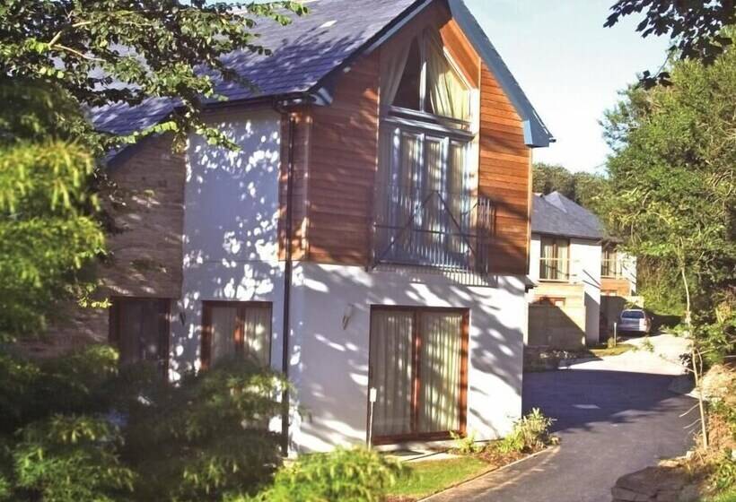 ホテル The Valley Cottages