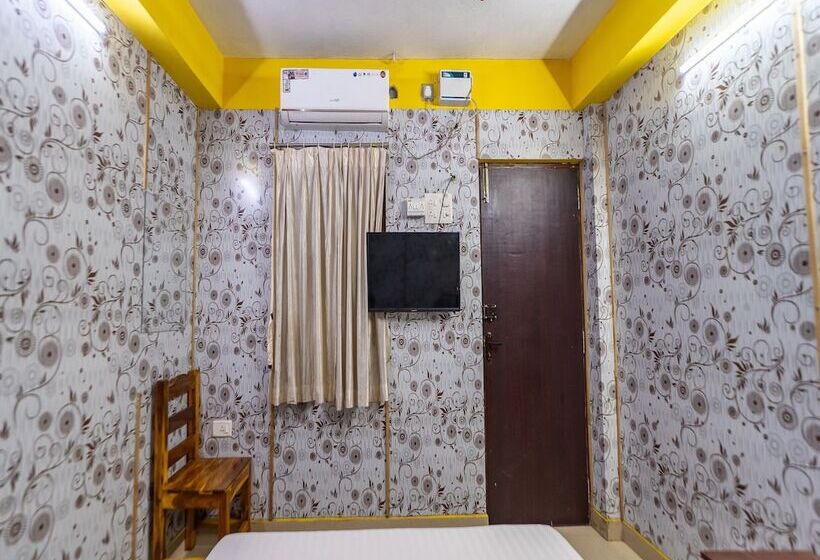 هتل Vasavi Residenzcy