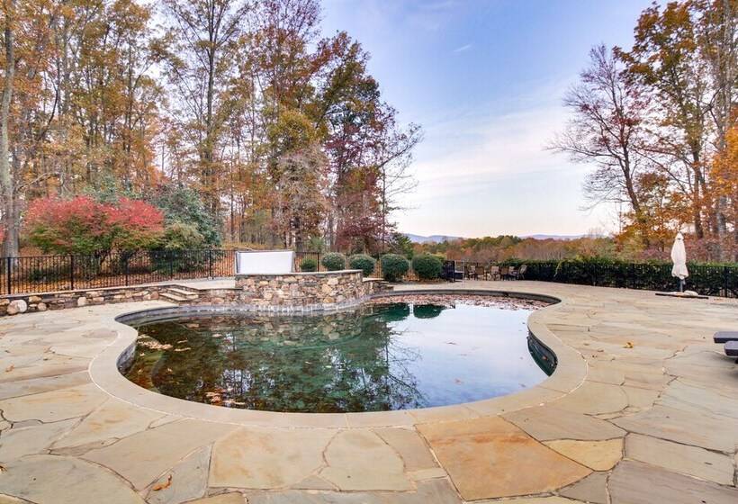 Inviting Charlottesville Retreat W/ Pool & Hot Tub