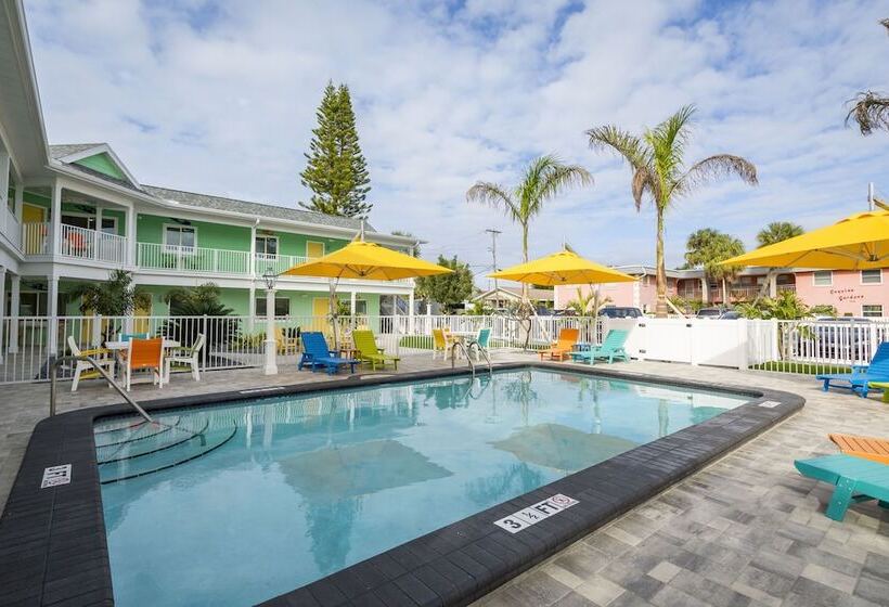 فندق على الطريق The Lofts At St Pete Beach