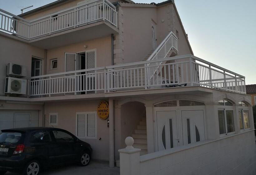 پانسیون Apartmani Kresic 1