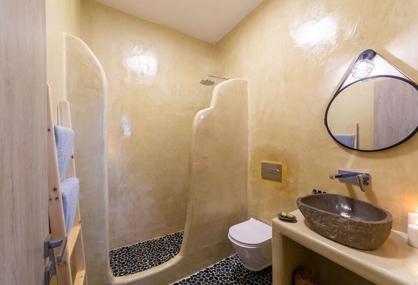 膳宿费 Athiri Luxury Suites