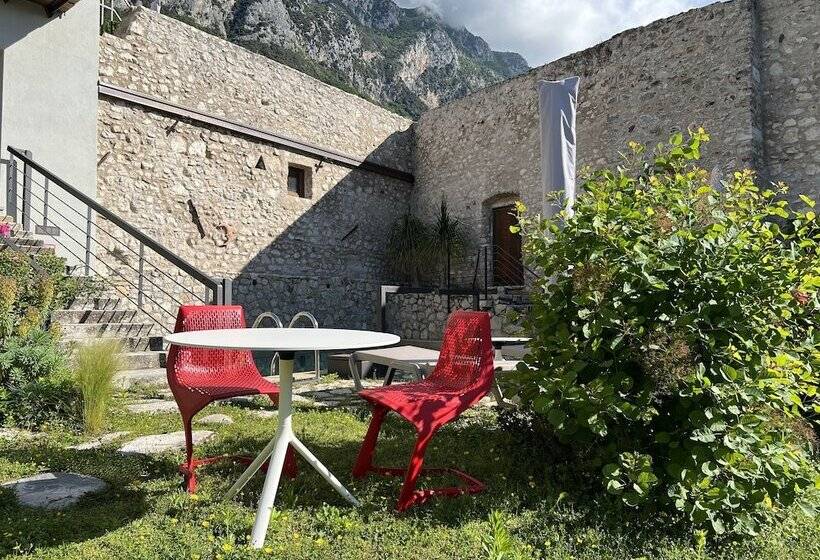 پانسیون Villa Del Lis