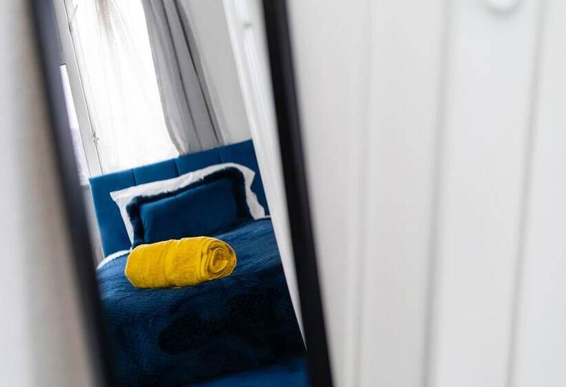 レジデンス Impeccable 3 Bed House In Abbeywood