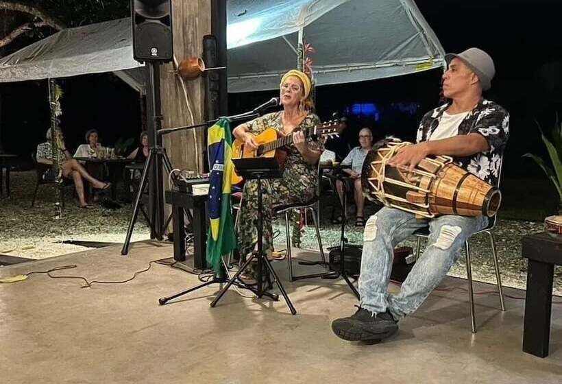 استراحتگاه South Pacific Memories