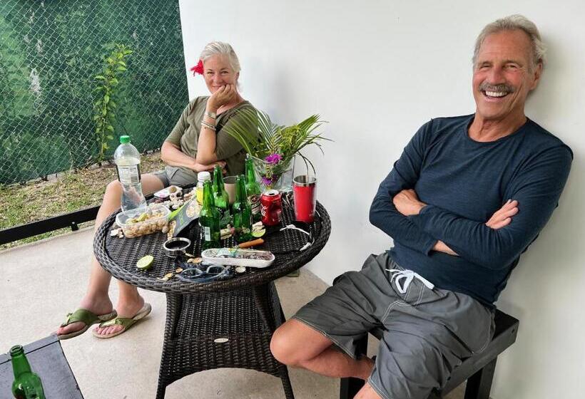 استراحتگاه South Pacific Memories