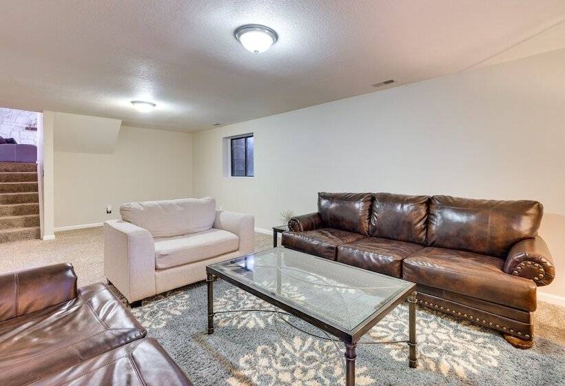 Spacious Colorado Springs Home With Fire Pit!