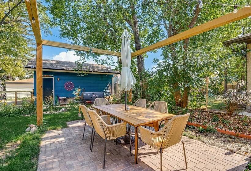 Spacious Minneapolis Home   2 Mi To Downtown!