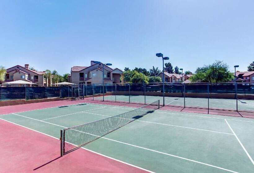 Two Cozysuites Tpc Condos With Parking And Pool