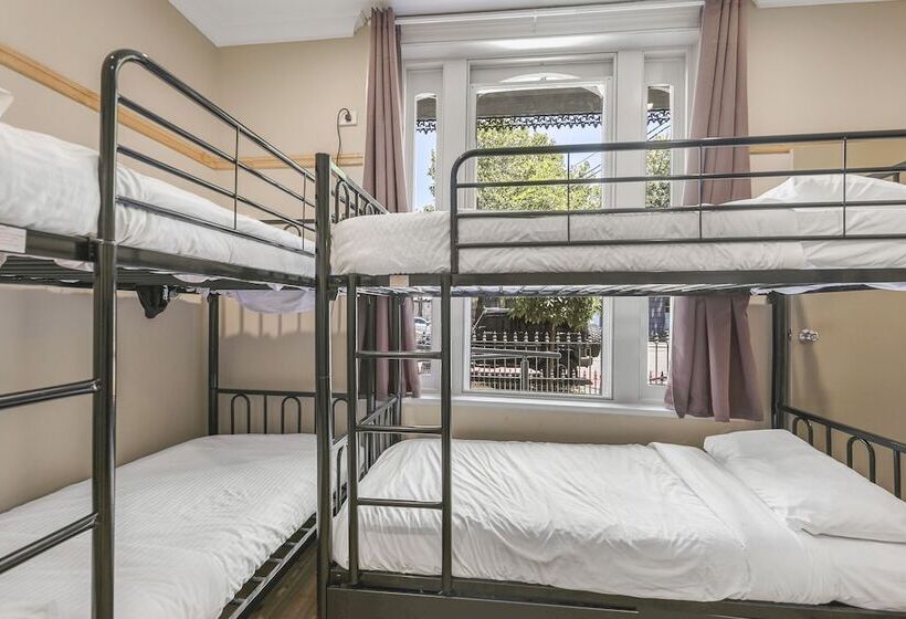 هاستل Venus Surry Hills   Female Only