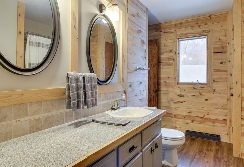 Brainerd Cabin: Waterfront Fire Pit + Lake Access!