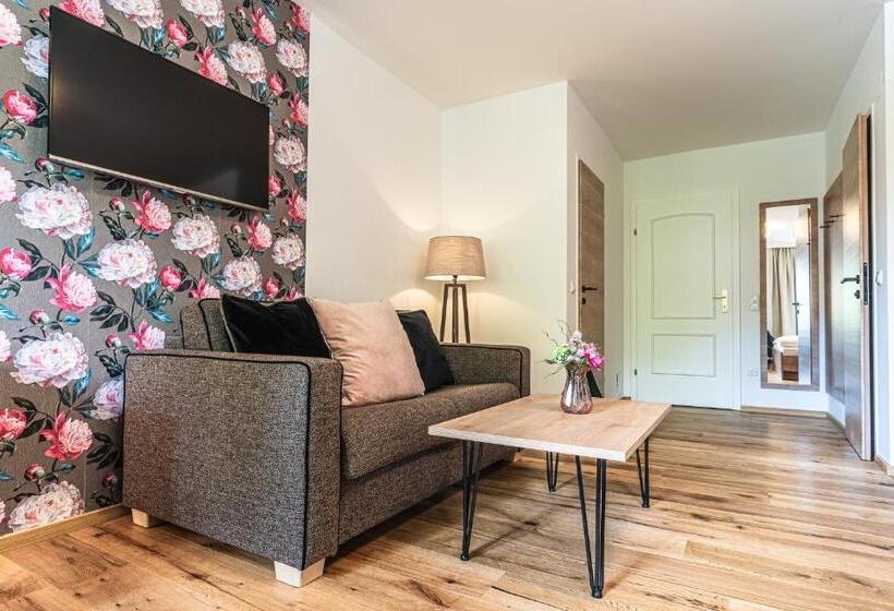 ユースホステル Gasthof Fischer Dörnbach